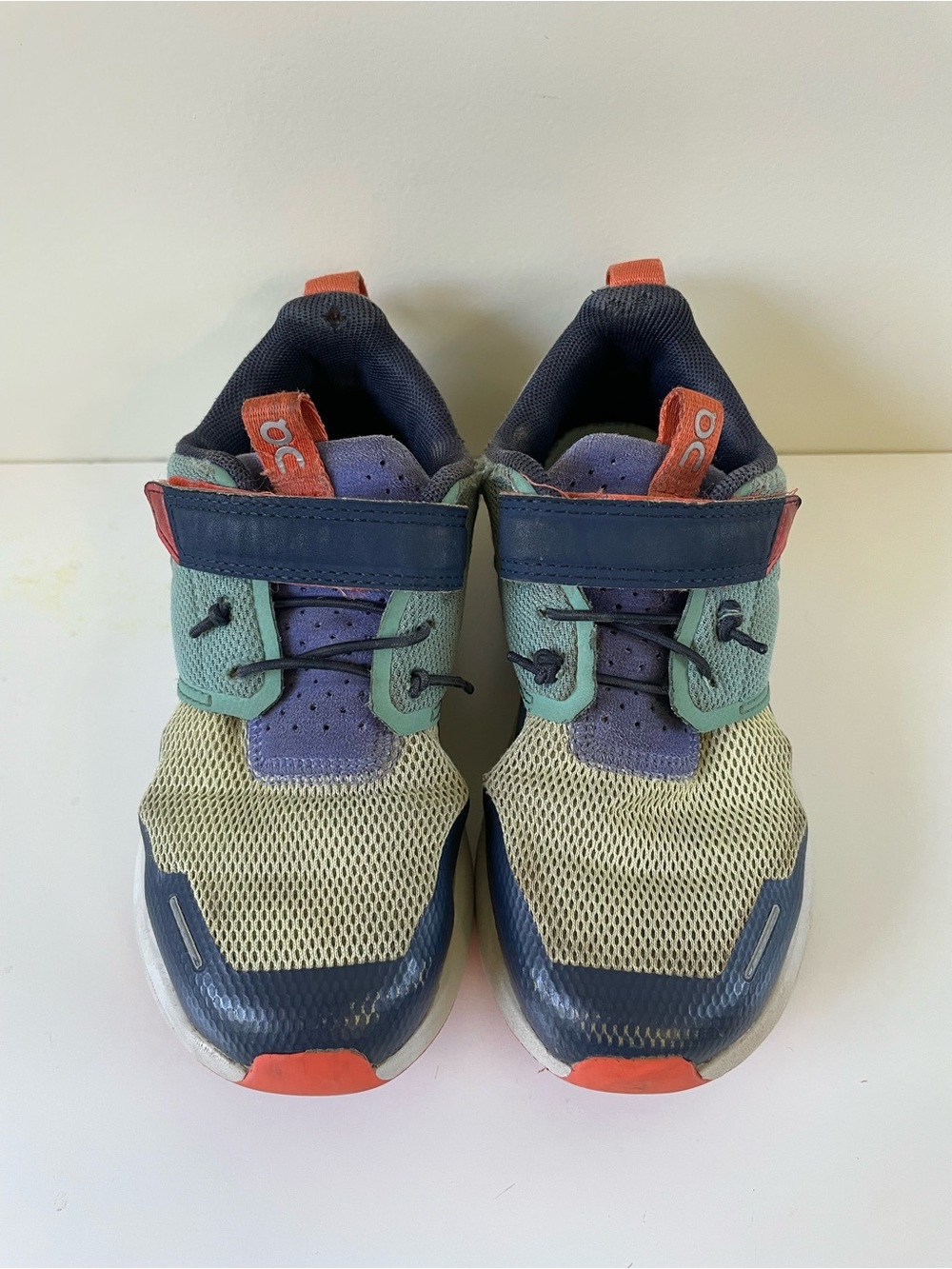 Kids On Cloud Play Running Shoes in Mint, Navy & Coral, kids size 11.5